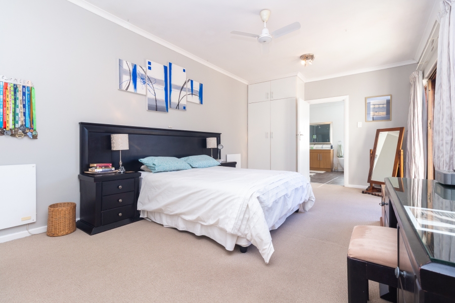 3 Bedroom Property for Sale in Pinelands Western Cape
